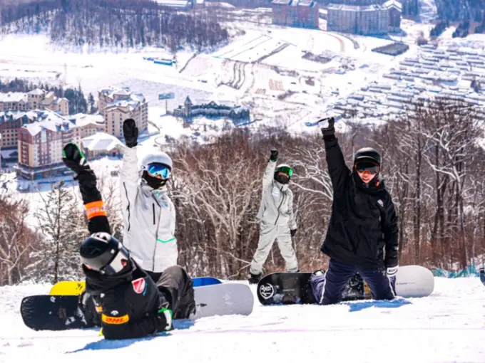8D6N CHANGBAISHAN SKI ESCAPE +FR 8D6N CHANGBAISHAN SKI ESCAPE + FREE 2N SHANGHAI